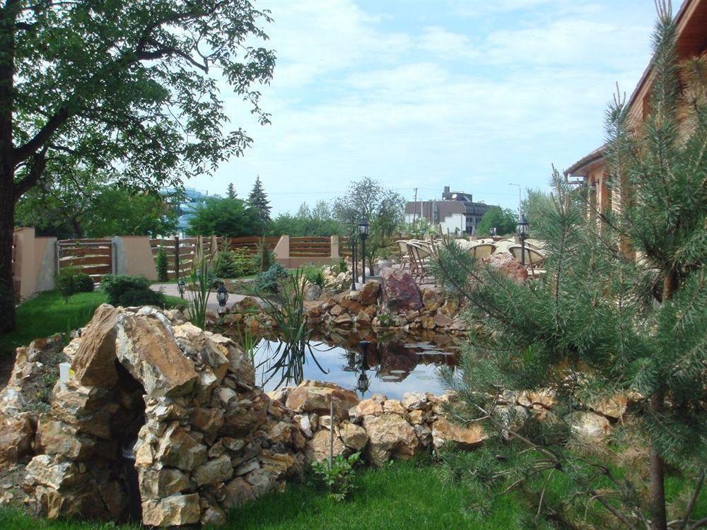 Platan Garden Rooms&Restaurant Hajdúszoboszló Exterior foto