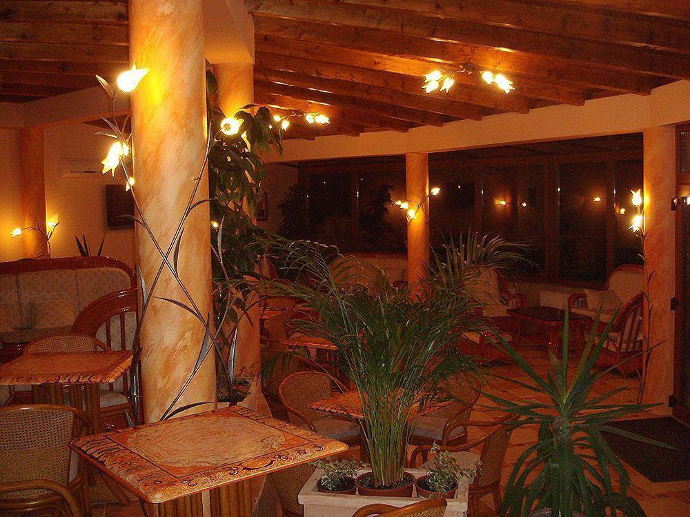 Platan Garden Rooms&Restaurant Hajdúszoboszló Exterior foto