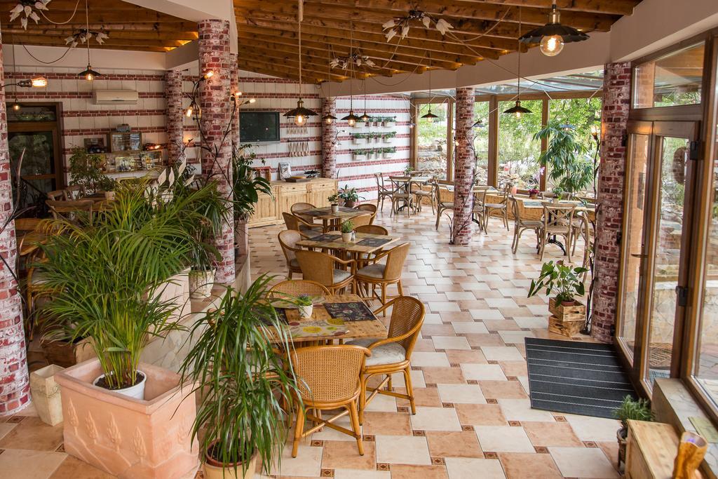 Platan Garden Rooms&Restaurant Hajdúszoboszló Exterior foto