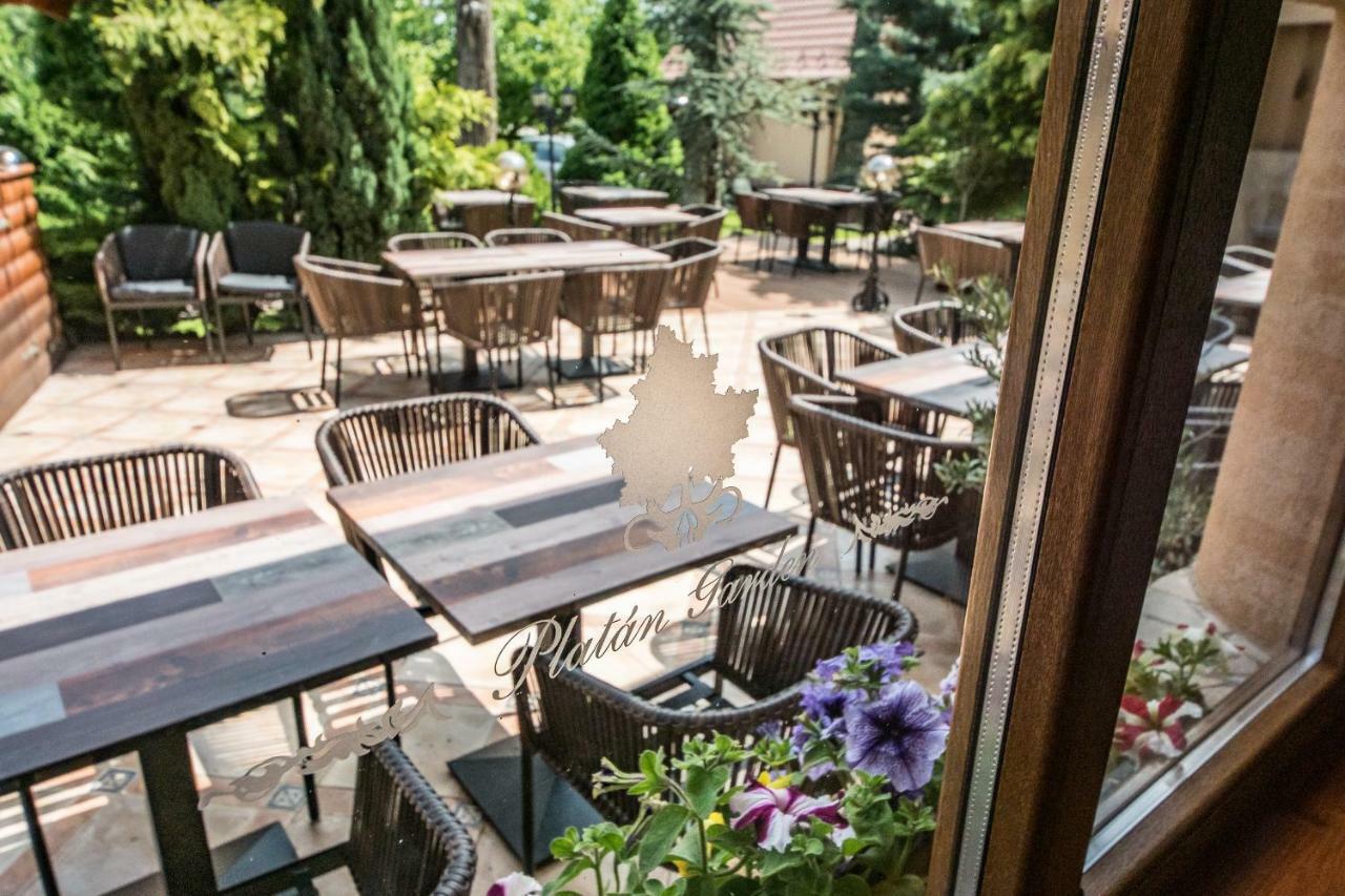 Platan Garden Rooms&Restaurant Hajdúszoboszló Exterior foto