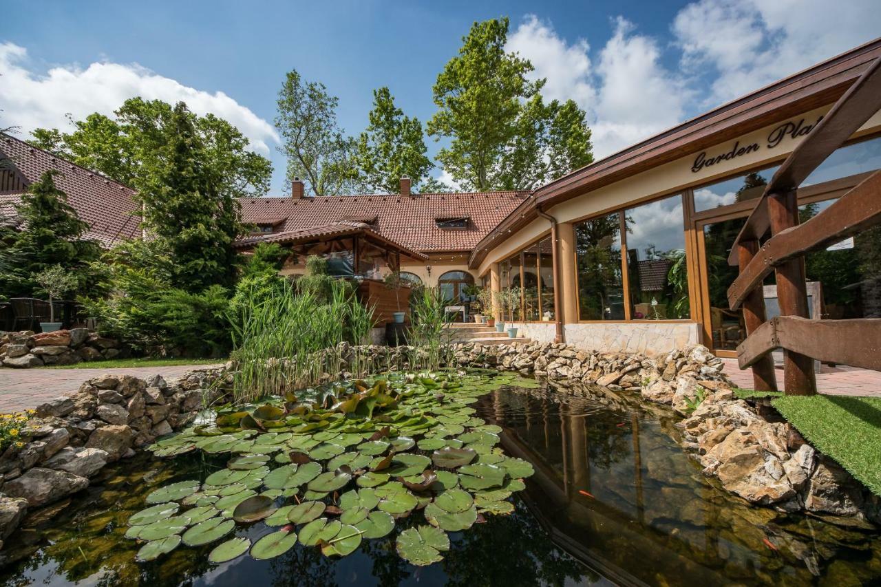 Platan Garden Rooms&Restaurant Hajdúszoboszló Exterior foto