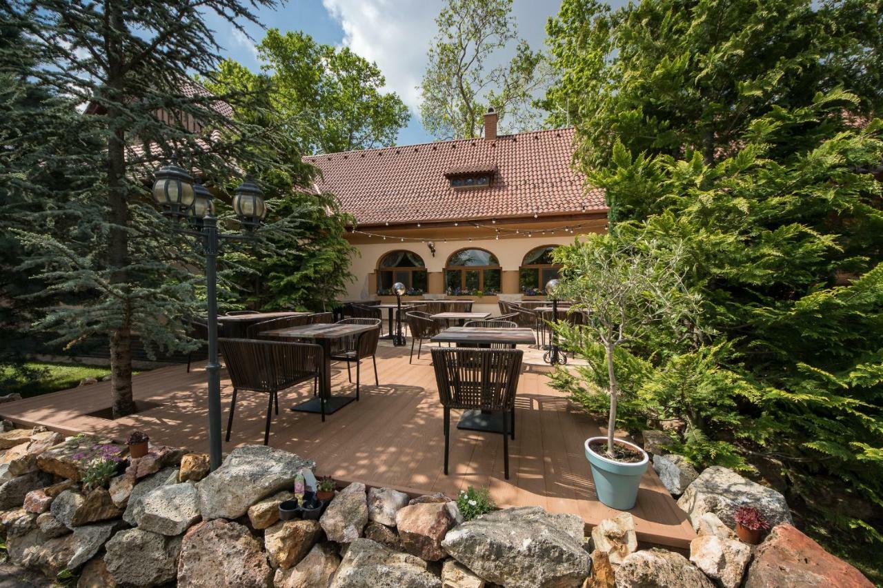 Platan Garden Rooms&Restaurant Hajdúszoboszló Exterior foto